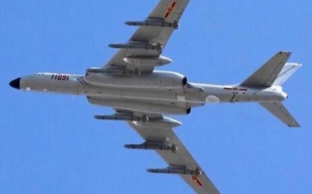 中国为啥反复升级轰六轰炸机群，偏不造全新战略轰炸机？
 
在如今满世界都是F-3