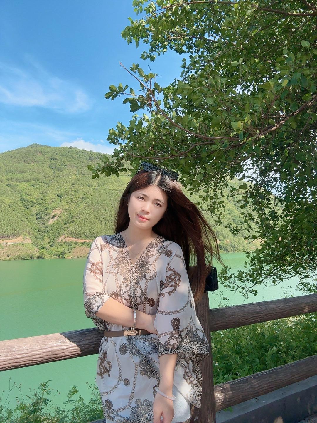 风吹哪页读哪页  哪页难读撕哪页……