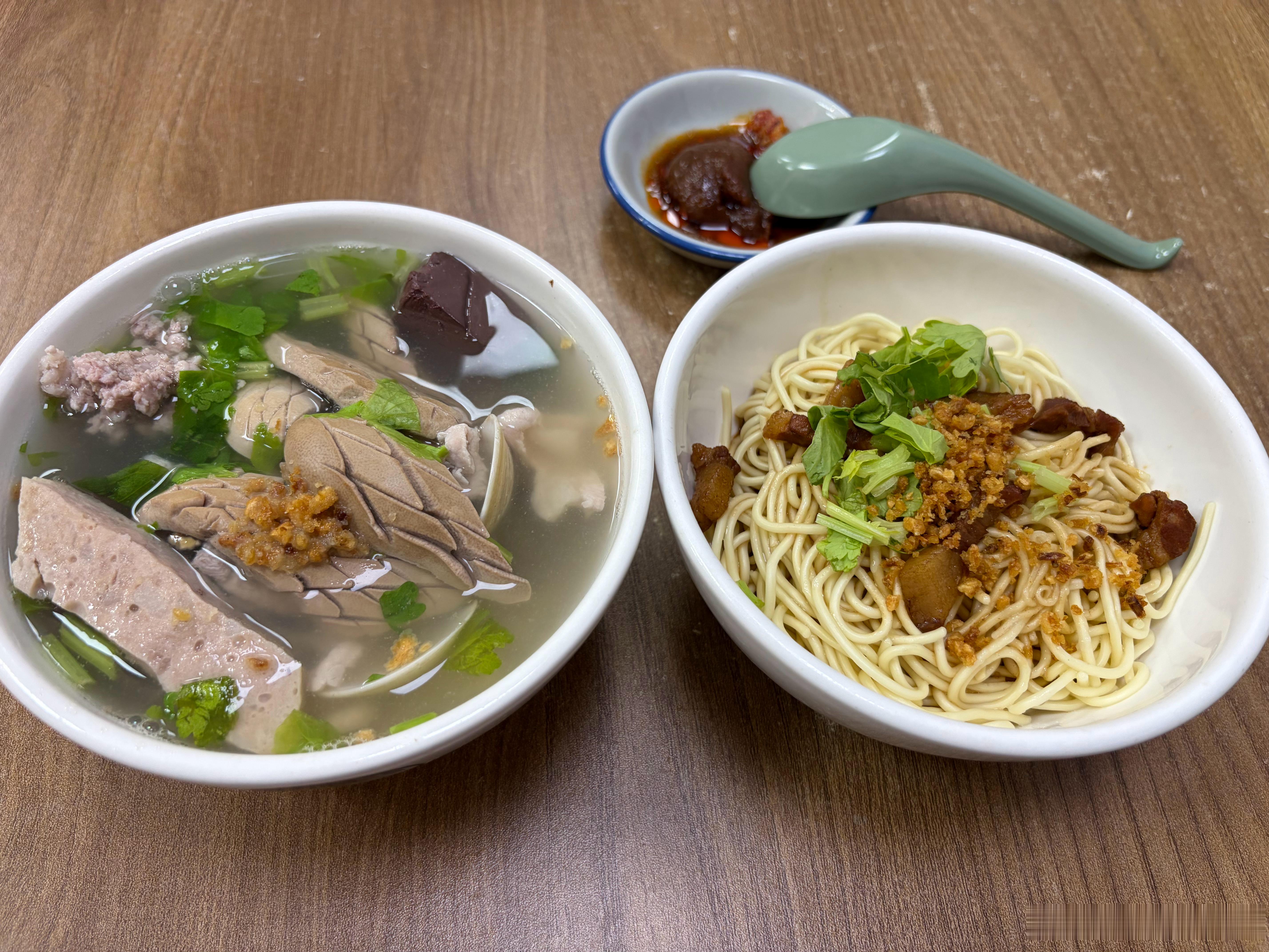 儿童节带儿子去吃早餐，大家早安吉祥儿童节