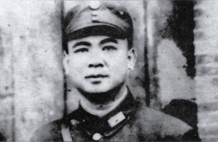 他被抬上刑场时，已病入膏肓，蒋介石却命令：“夫妻要一同伏法”。1951年，台湾的