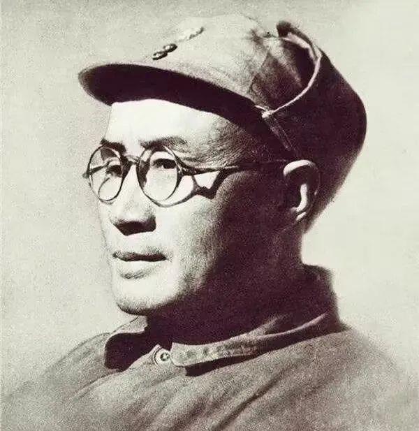 刘伯承1961年说，当年红军长征途中他曾经问过毛泽东，我们到底要去哪儿。毛泽东回