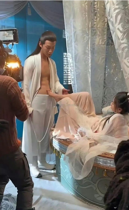 演员的信念感真强，一般人干不了！ 