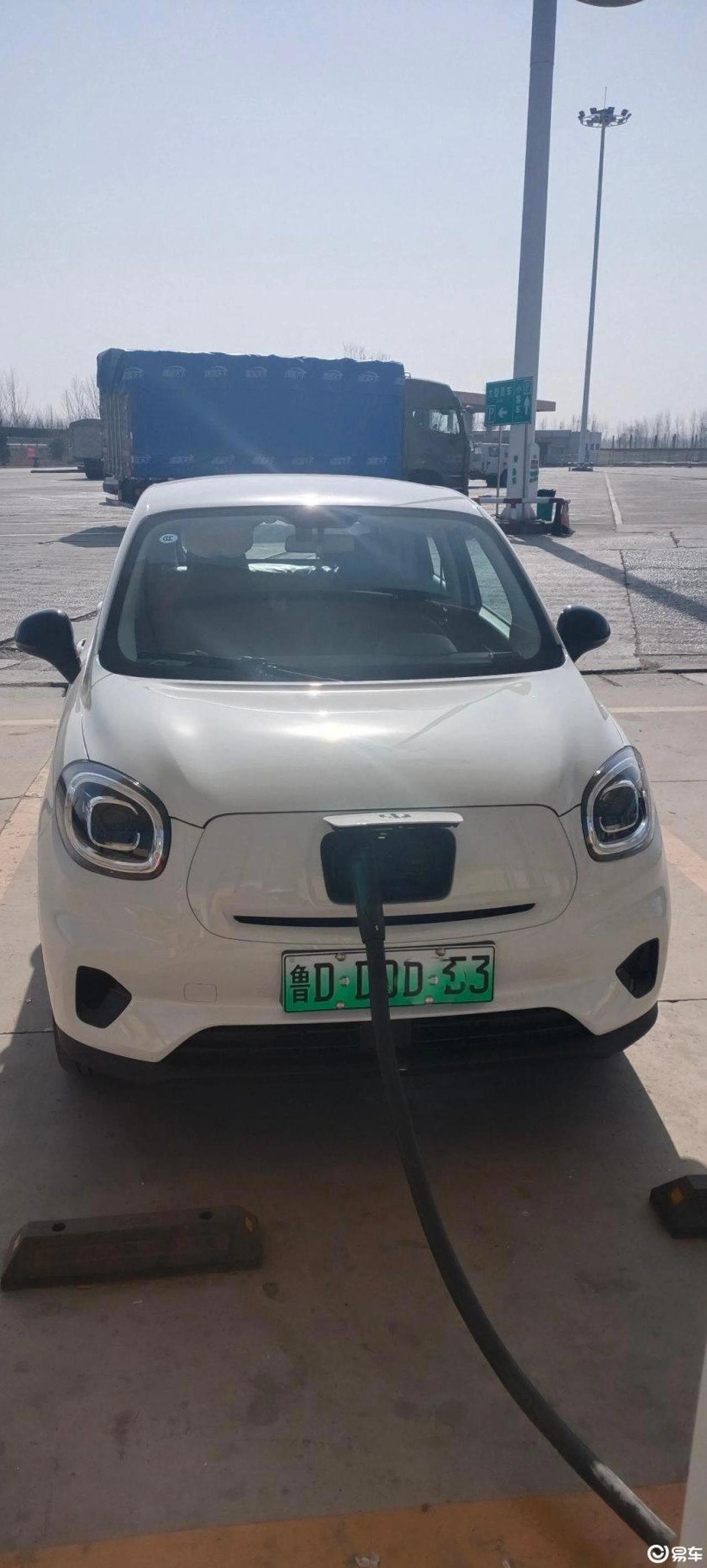 【车主：空间还是够用，车子虽小只有我一个人使用完全够了】
零跑T03 2021款