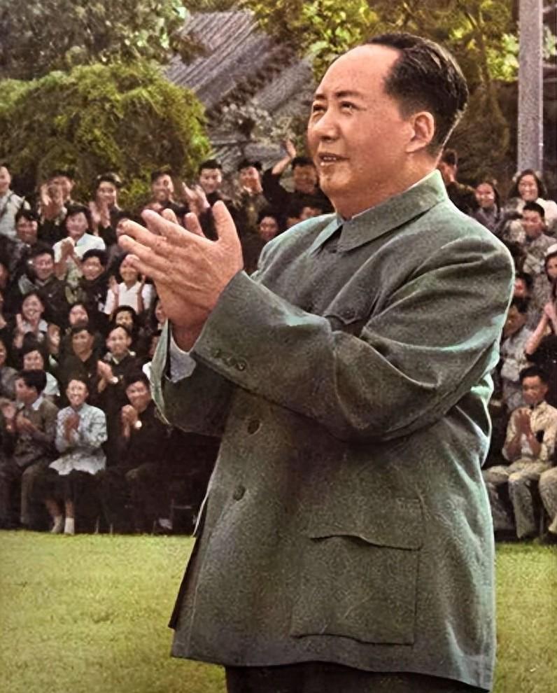 77年前毛主席一个奇招 现在看来简直是神预言。
辽沈战役时所有将领都说应该先打长