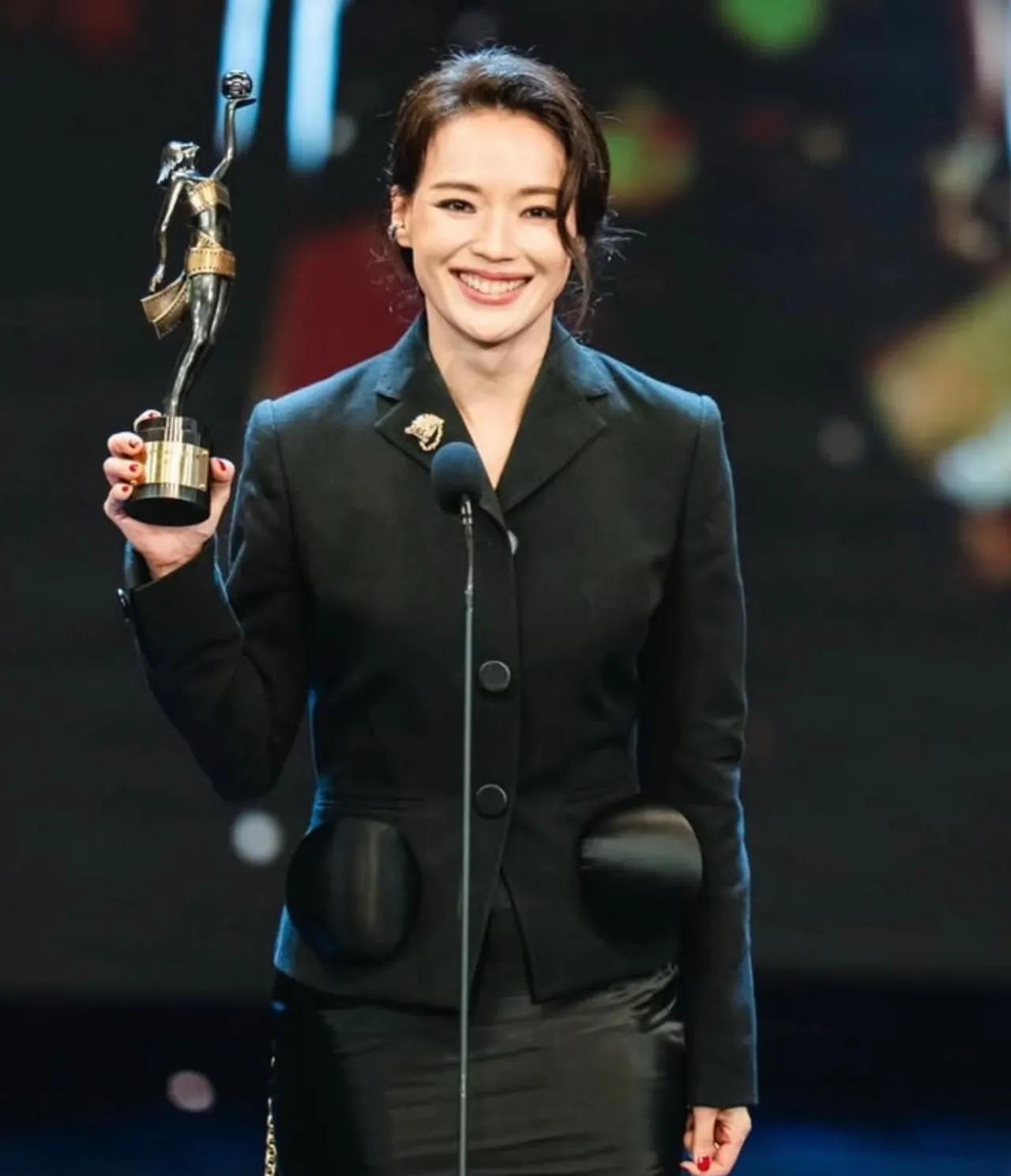 恭喜舒淇当导演又获奖！

香港44届金像奖尘埃落定，古天乐未拿影帝，虽然凭2部电