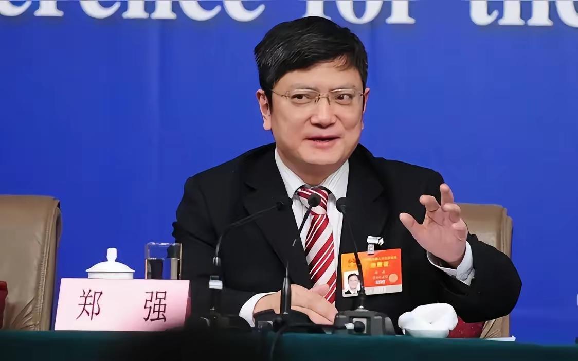 真话刺破舒适区 郑强戴旭遭围攻背后的舆论暗战

郑强教授这次真被惹毛了。这位以敢