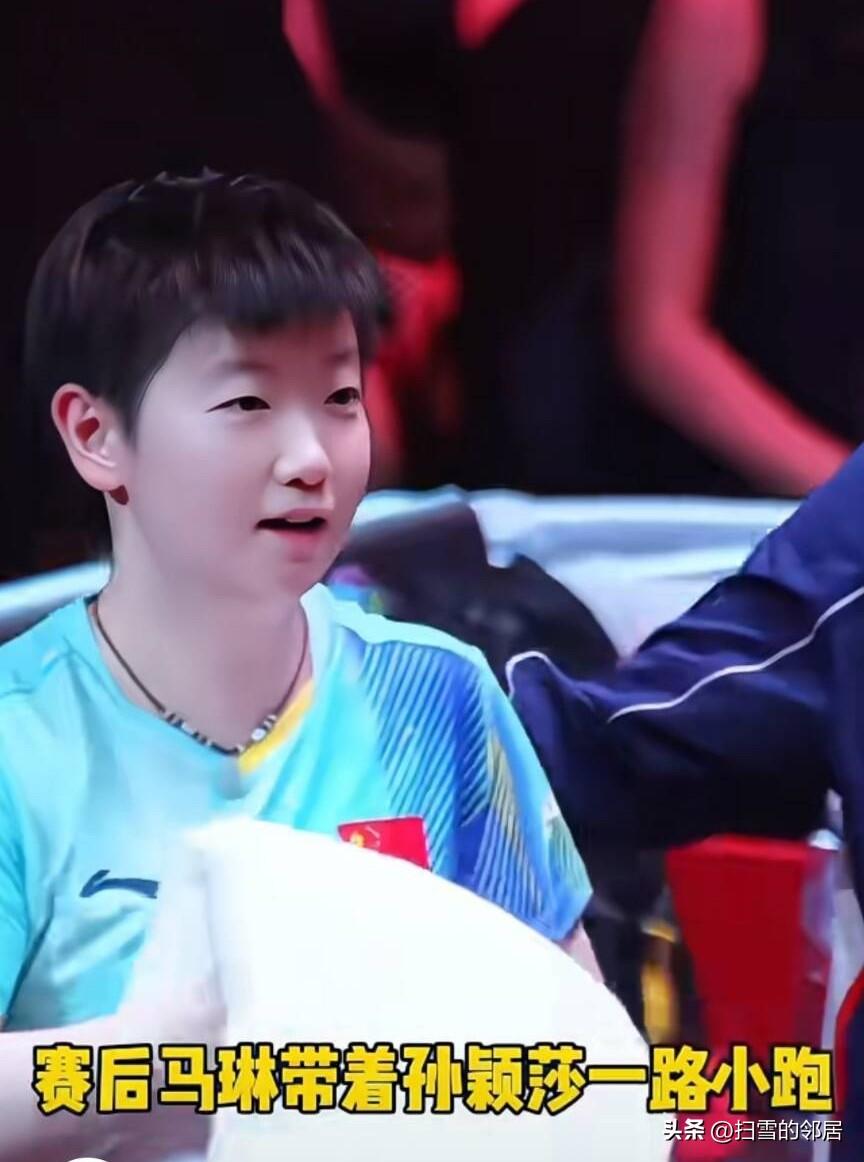 莎莎战胜早田挺进四强，赛后马琳带她见了刘国梁，刘国梁见到莎莎合不拢嘴！也对！刘国