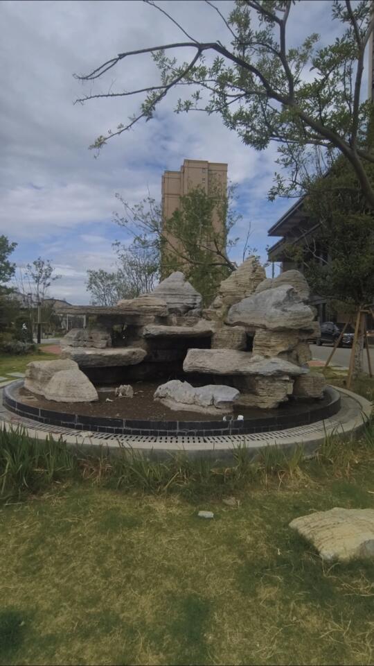 发现个超好拍的小公园⛲️