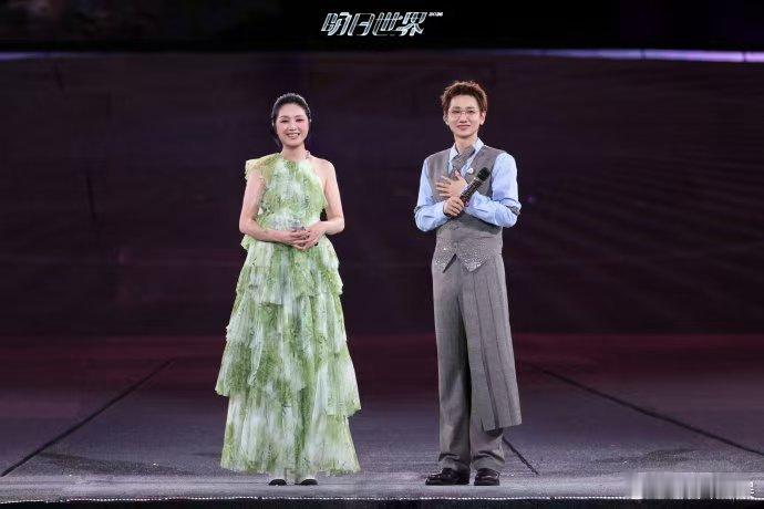 汪苏泷6分钟握了我一辈子的手 汪苏泷香港演唱会诚意拉满，留出六分钟和台下粉丝握手