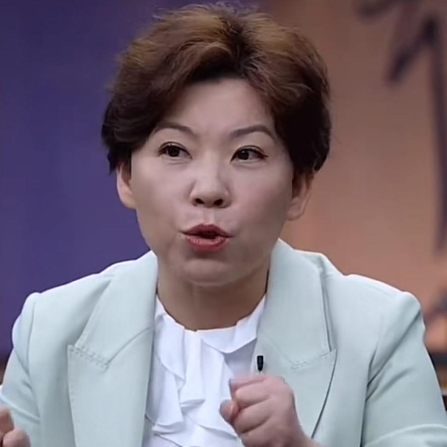 邓亚萍说：大家都觉得莎莎能够屡屡获胜，靠的就是技术碾压，那是一方面，主要原因是靠