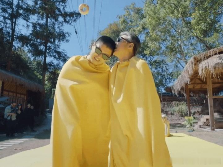 李乃文在五哈终于赢了一次哈哈哈哈哈 刷到李乃文五哈赢游戏的片段，真的替他开心，玩