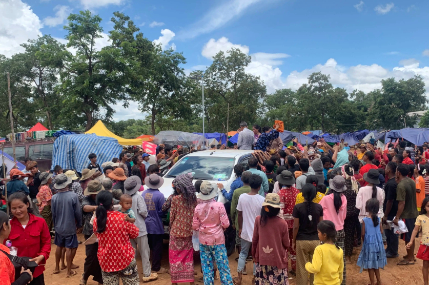 泰国军方在17日的边境局势通报中就停火提议表明了态度。泰方表示，他们希望实现长久