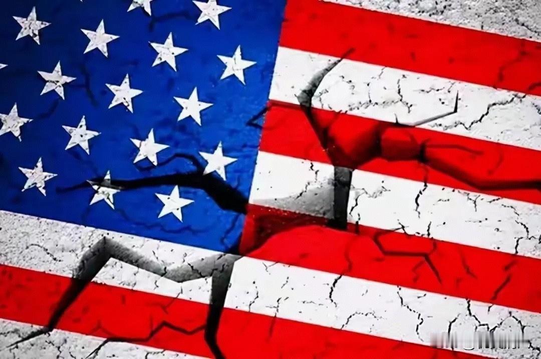 美司法部公布爱泼斯坦案文件：克林顿照片频现，两党角力再升级。
2025年12月1