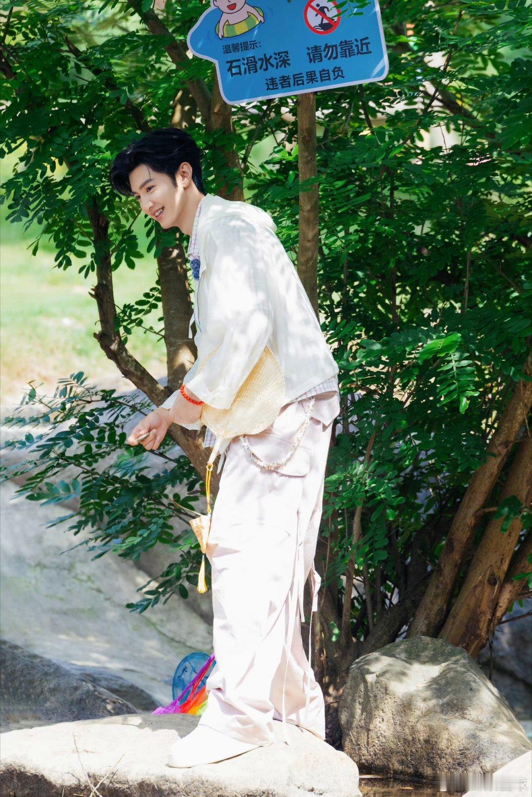 密室大逃脱8 我的评分：陈哲远陈哲远卧似一张弓密室大逃脱 “卧似一张弓”有画面了