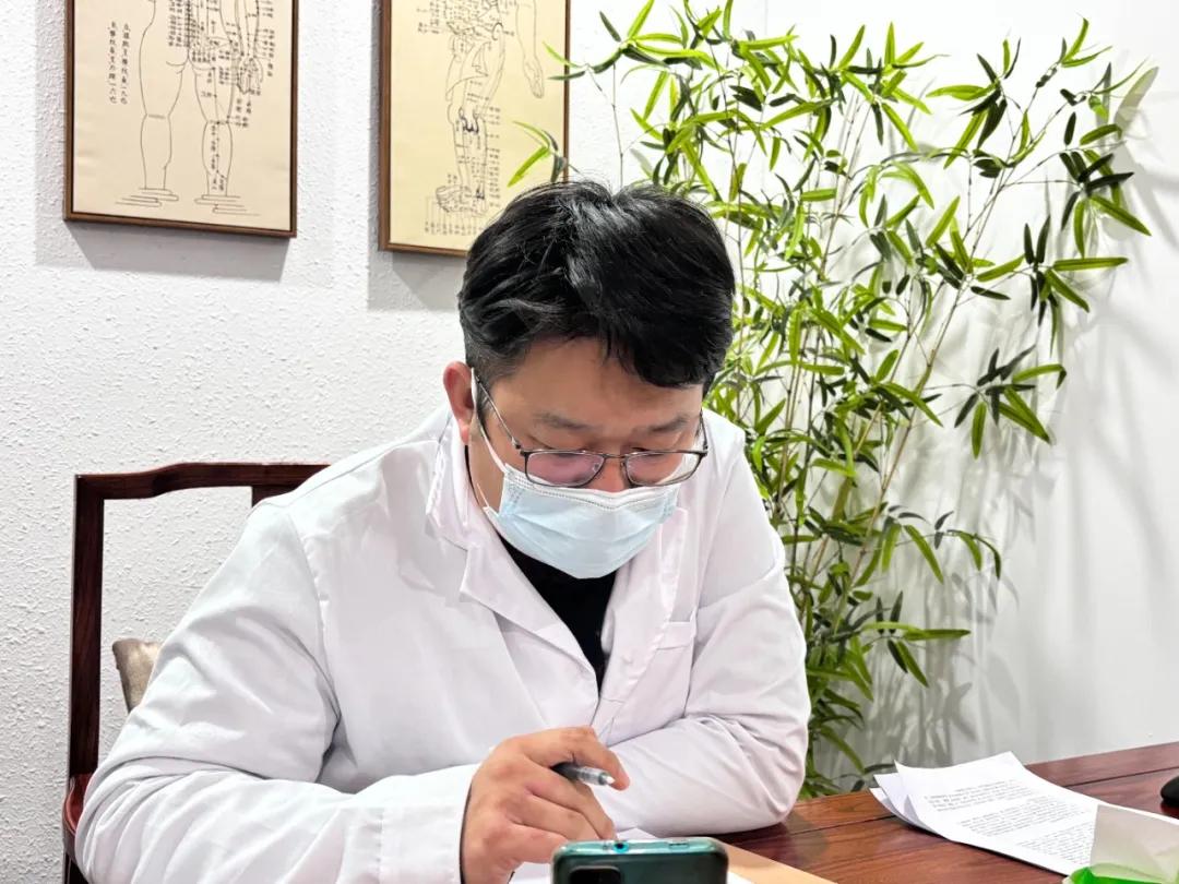 【说了 800 遍，高血压就是个 “虚 + 瘀”，真的很好调，不用终身服药】
行