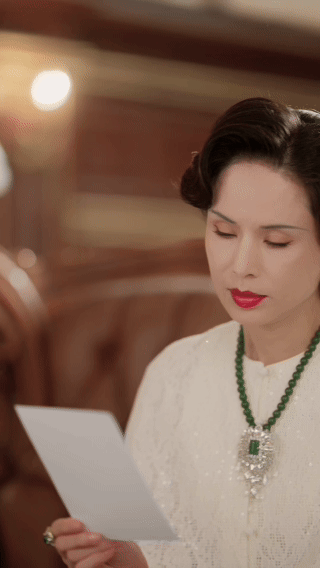 李若彤回怼演短剧是下沉作品好坏不靠体裁界定，李若彤坦然跨界短剧赛道。深耕夫人系列