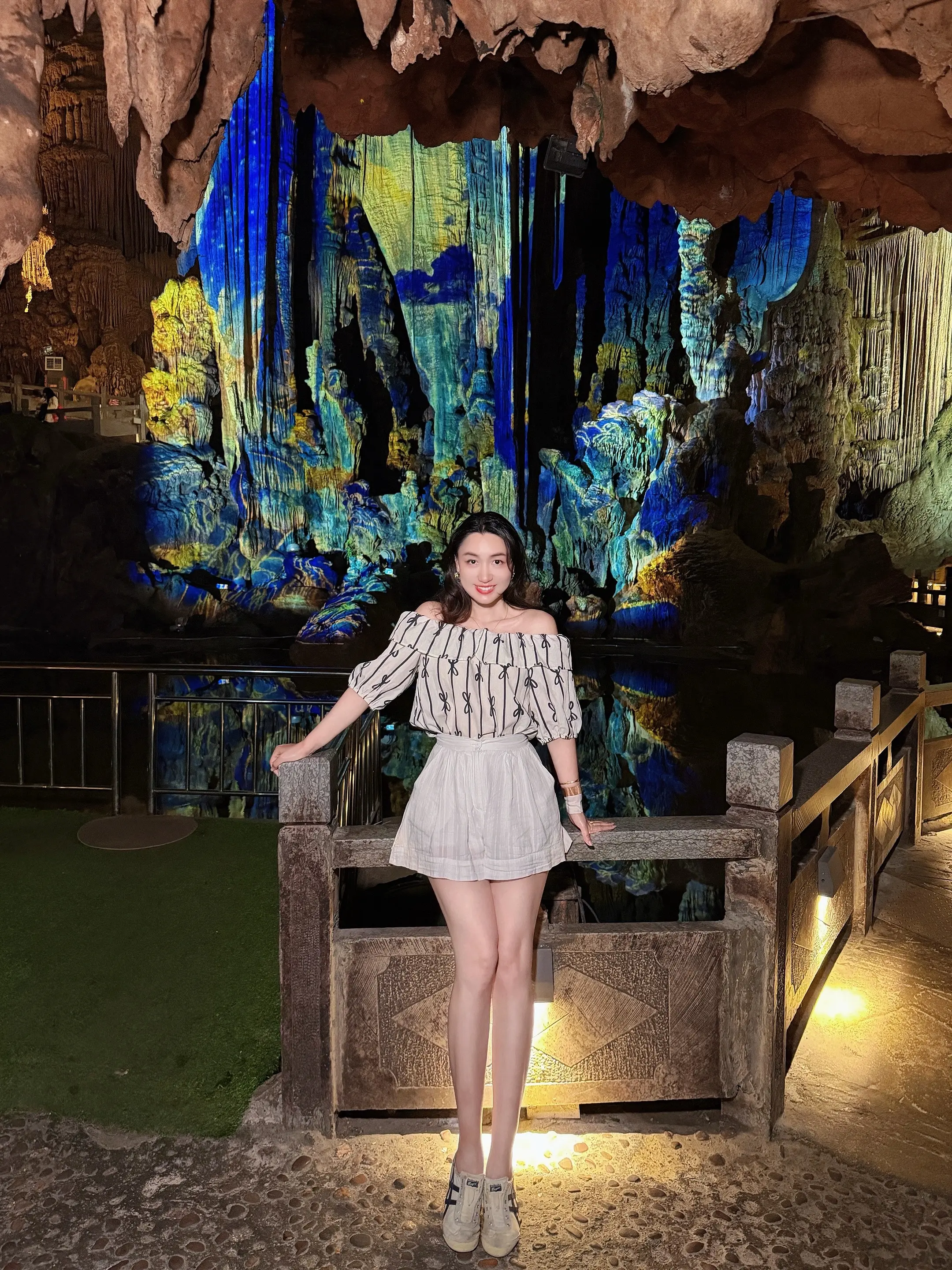 桂林发光的宝藏✨也太会了吧 谁还没来打卡桂林新晋氛围感天花板 银子岩全...