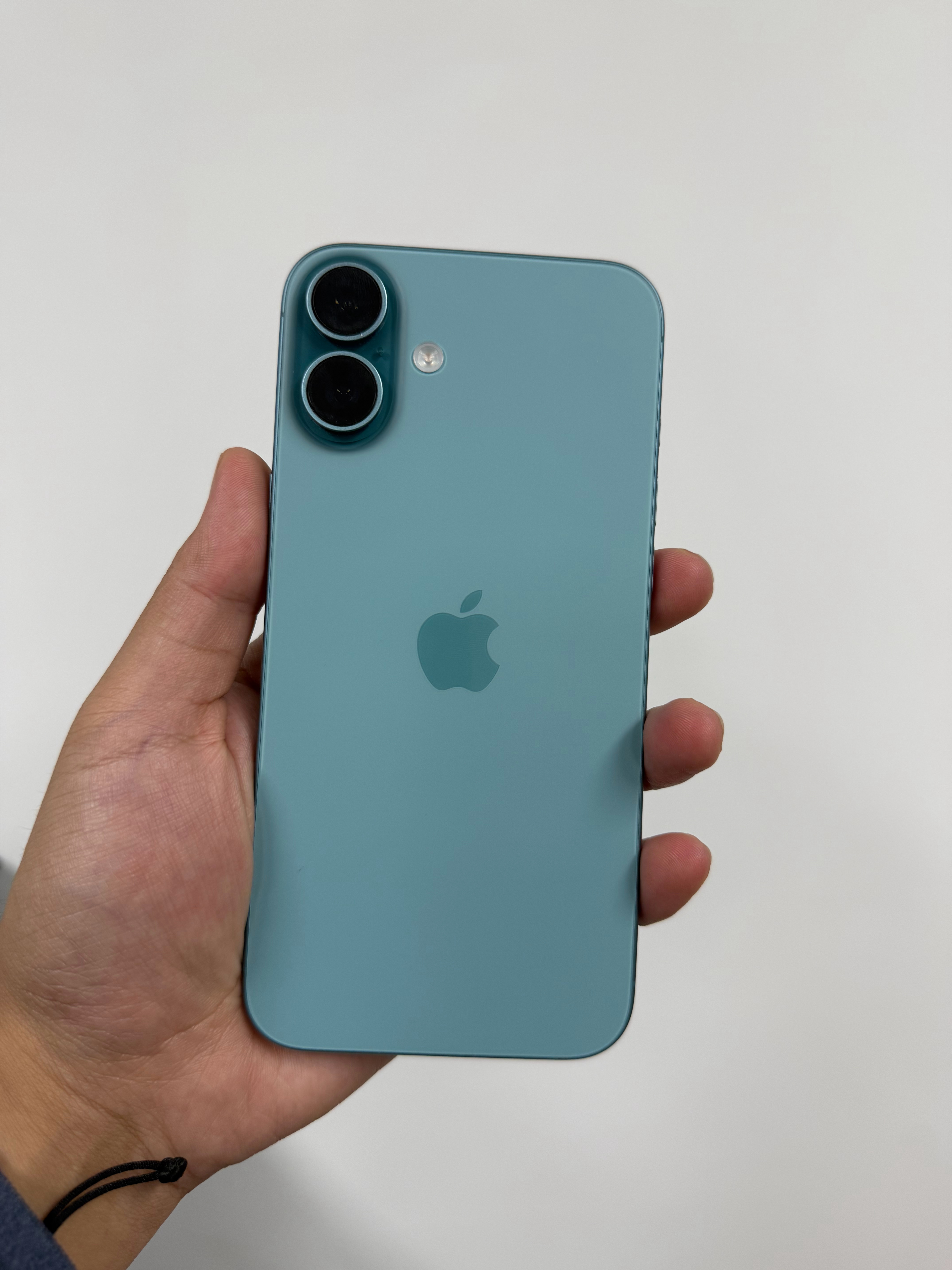 自从17Plus砍了之后16Plus收的都少了，部分手持16Plus的用户追求大