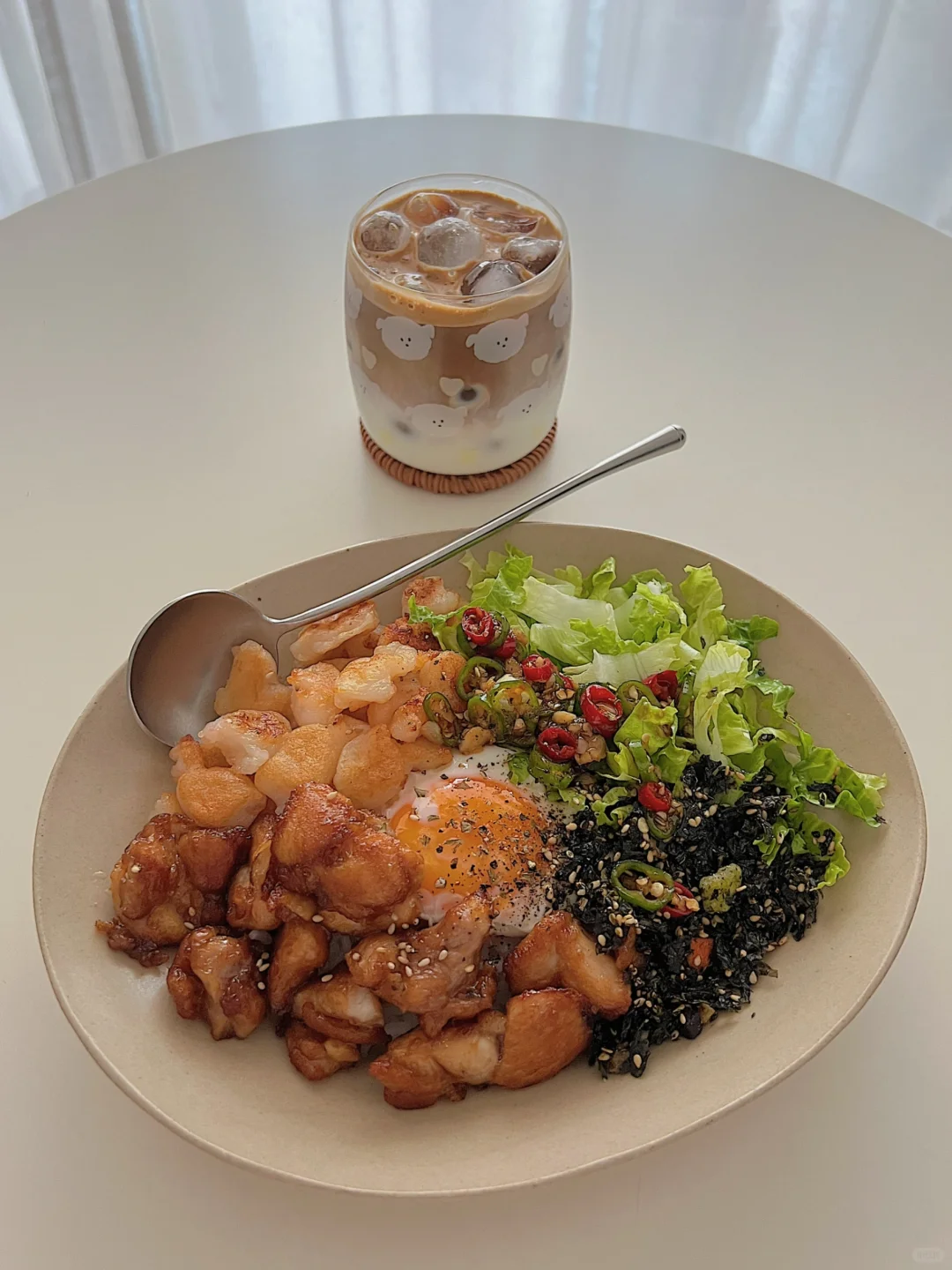普通人的减脂餐-虾滑鸡腿肉盖饭🍱