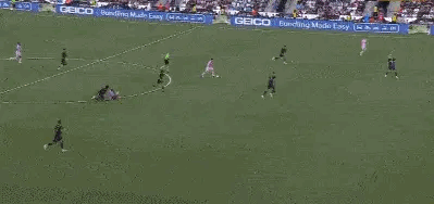 搞半天，梅西射的是老二！[捂脸]金左脚的超远贴地斩，也不过如此，必须要继续往上干