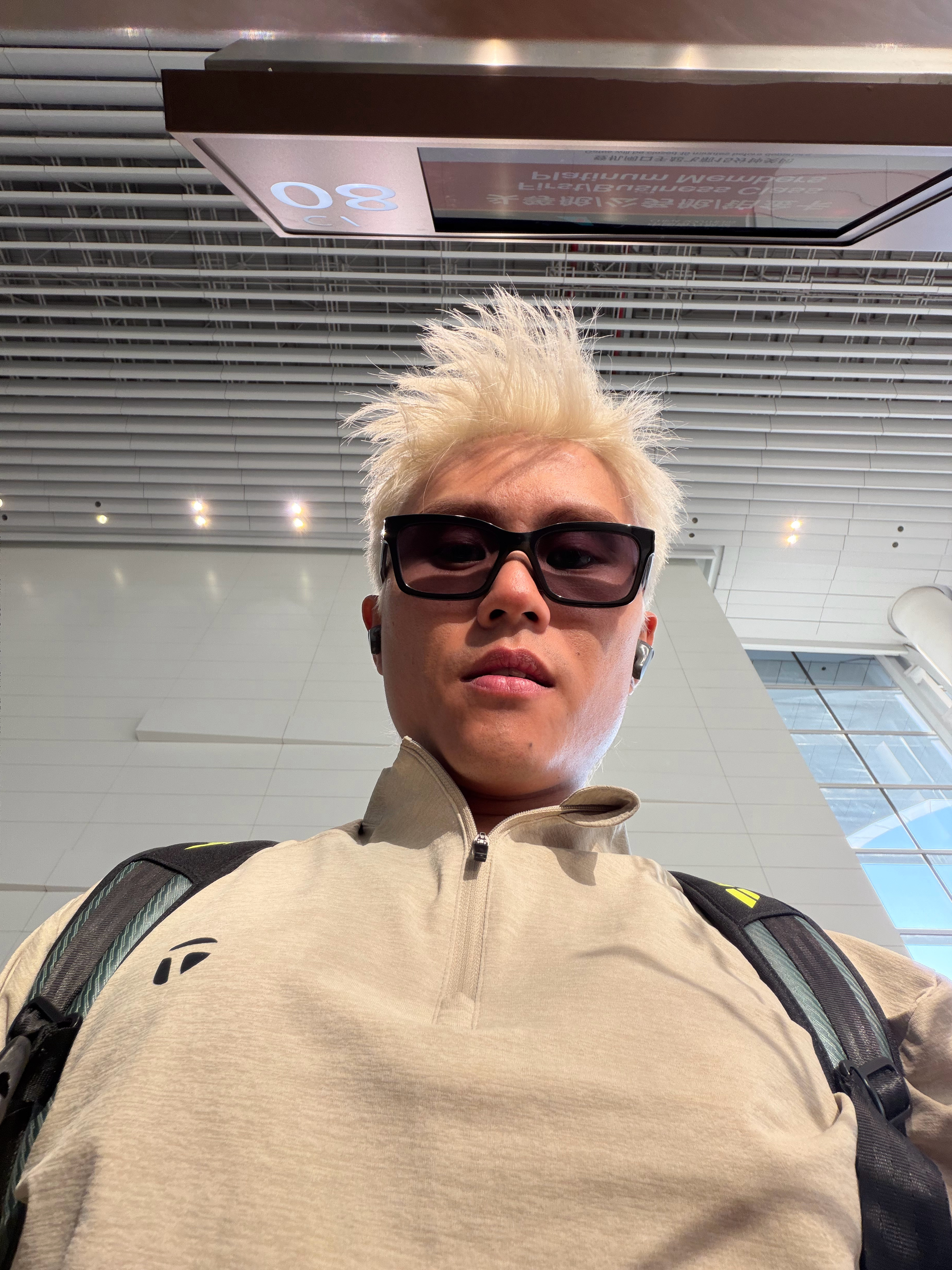 纯纯男明星 实话 广州·广州白云国际机场