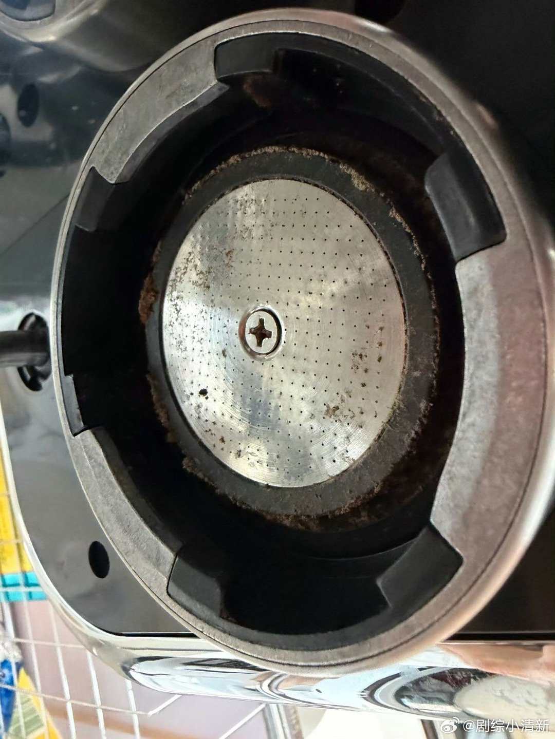 井胧新身份还在持续叠加井胧人行干啥都行 井胧的职业版图又扩张了！今天刚官宣新酒综