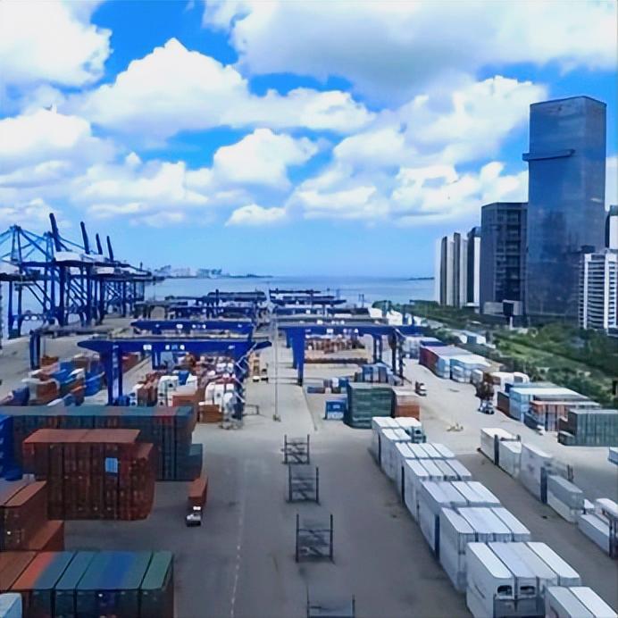 12月18日   正式启动海南自由贸易港全岛封关   执行财政部、海关总署、税务