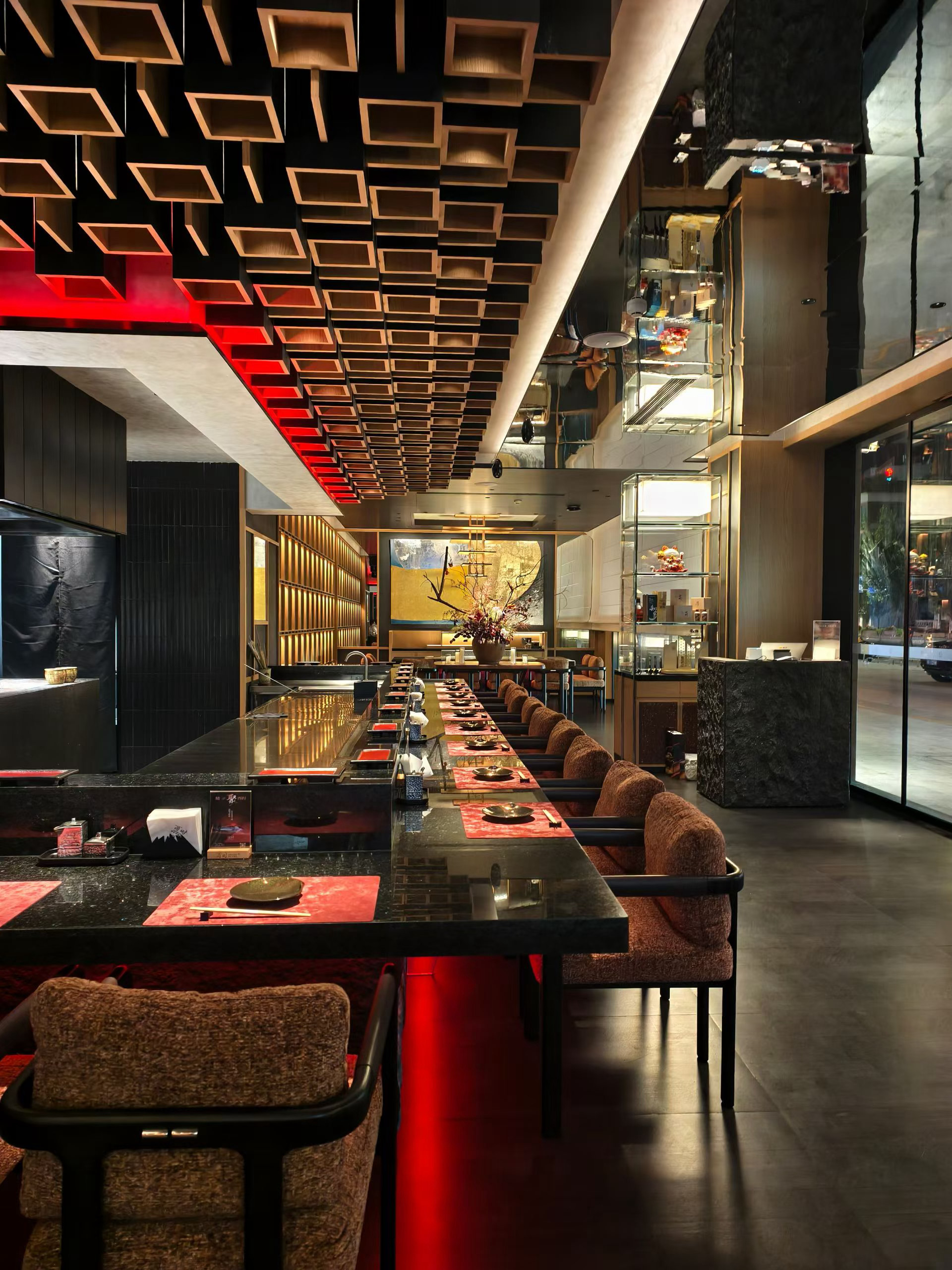 一回福州就约了酉时新店的omakase，不料今天一整天都跟泄了气的皮球一样蔫蔫的