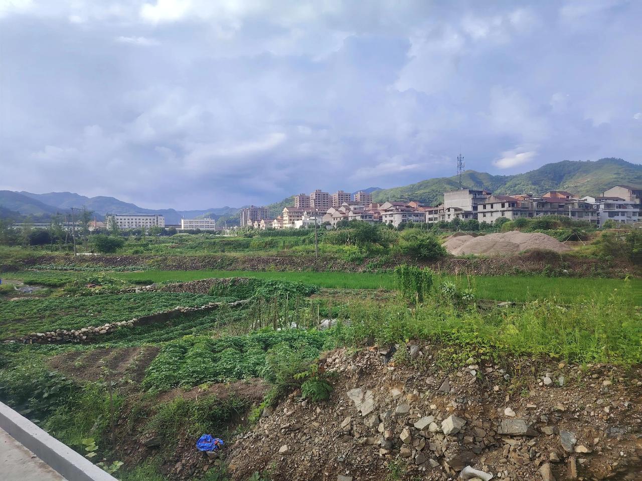 都到三月下旬了，就目前这状态，公司这个月亏省可能已成定局了。至少说没啥盈利，也不