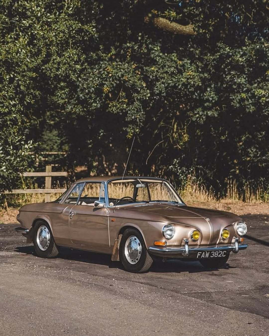 【意式优雅邂逅德国工艺—大众 Karmann Ghia】诞生于上世纪50年代的大
