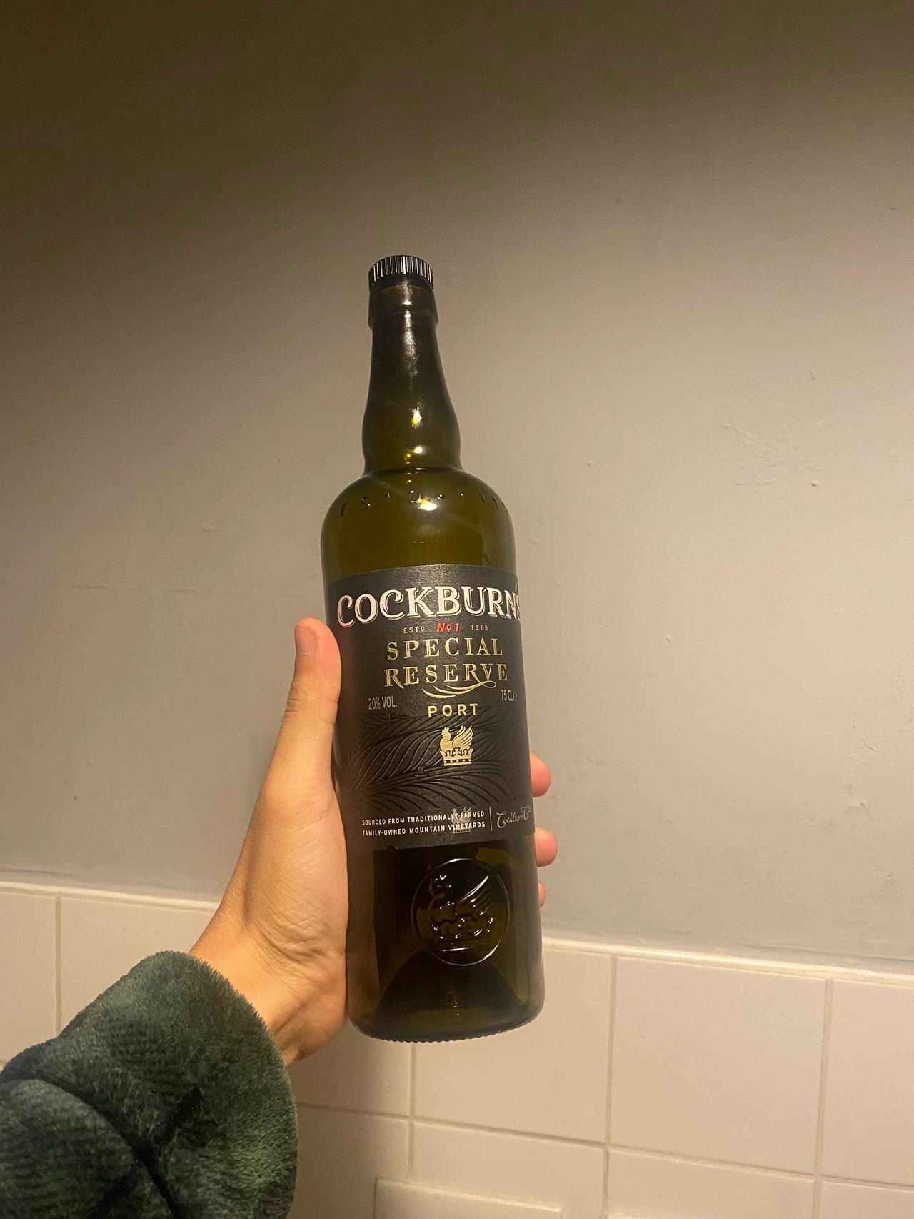 这个 COCKBURN 酒真的很好喝，20 度酒精，刚好合适！