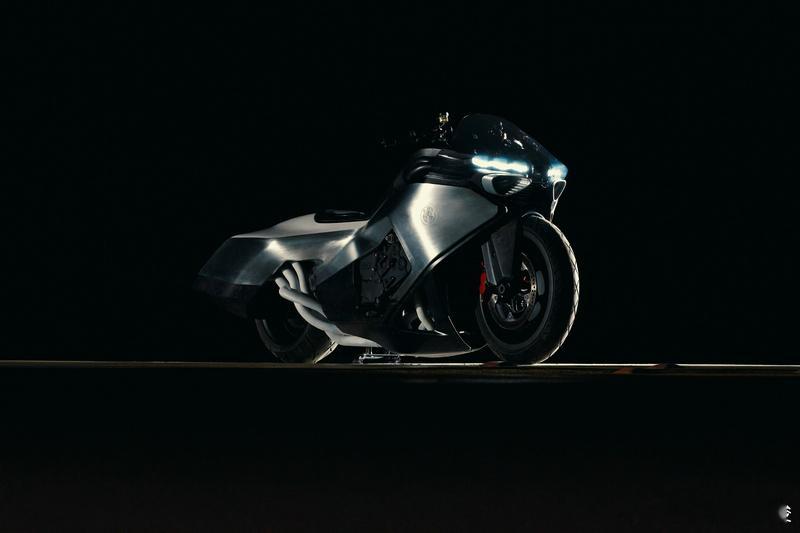 太帅啦～2026 年埃斯特庄园古董车展上， BMW Vision K18 概念摩