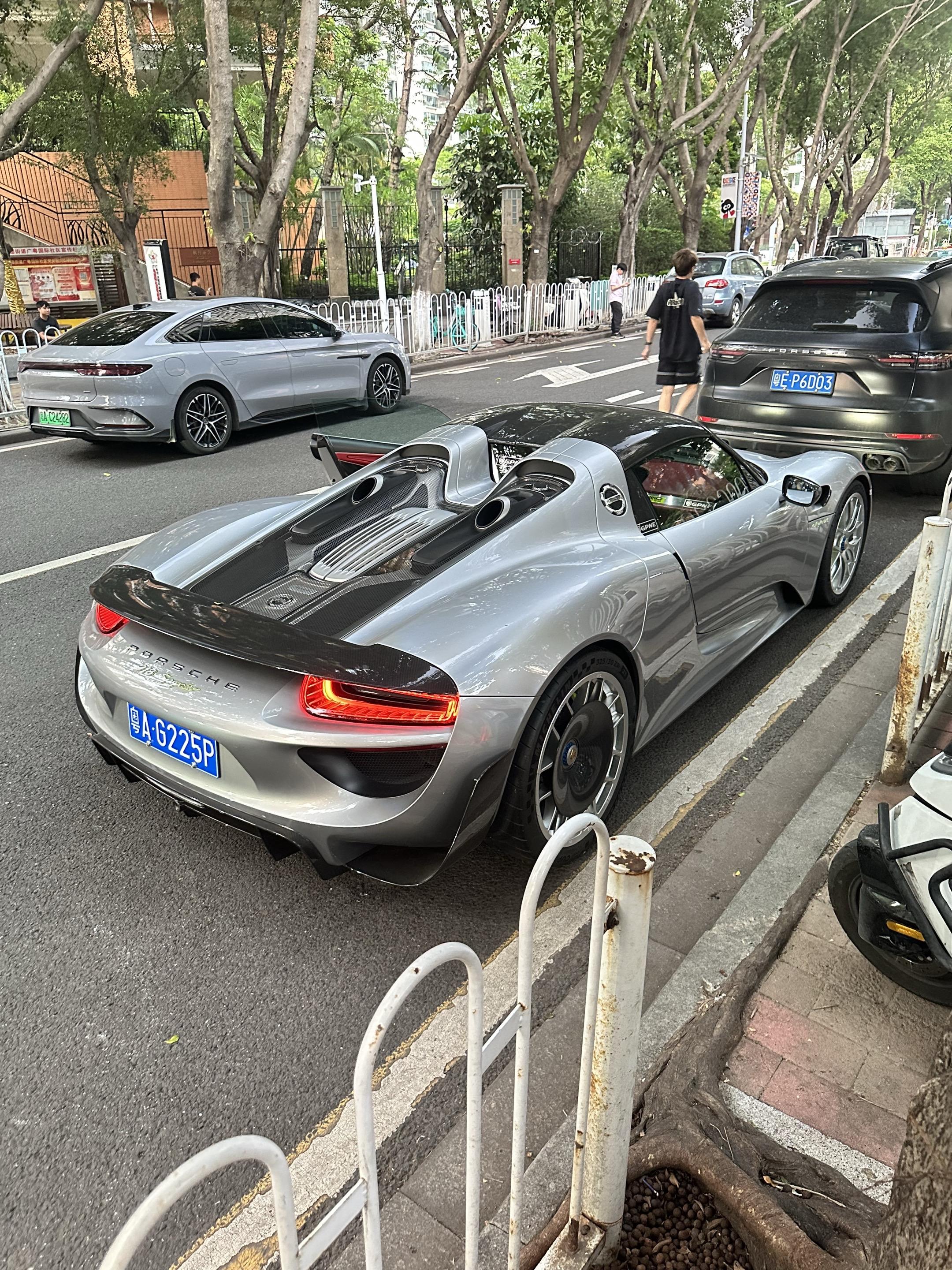 这才是Porsche.