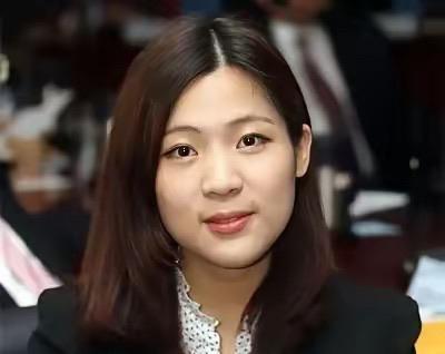 美运动员攀登中国台北101大楼,使用大疆无人机直播,“台独”分子又破防了！

美