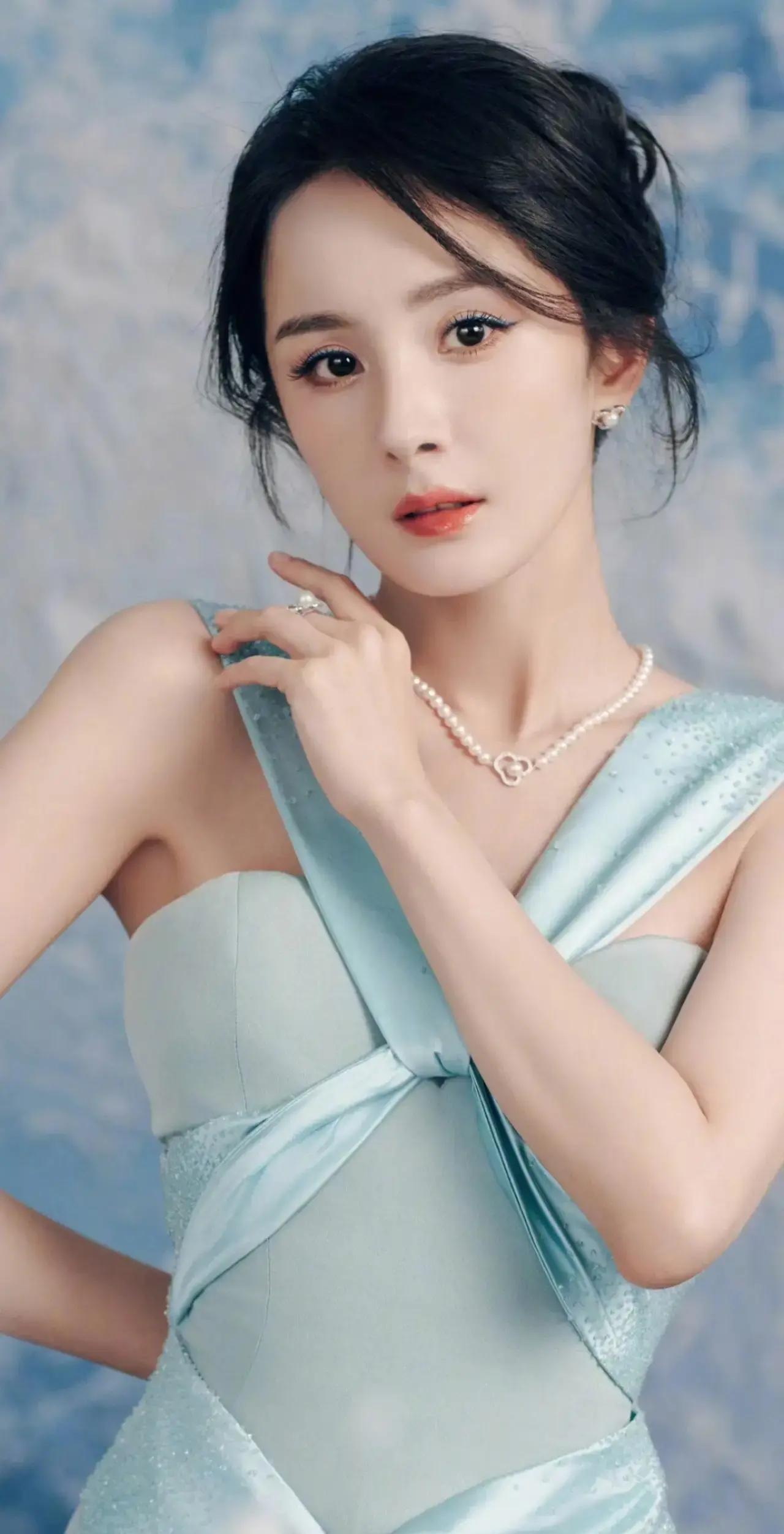 又到预告时间了！下一个系列的内容，还是那么养眼迷人，美得让人移不开眼，绝对是视觉