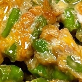 苏新皓豆角炒鸡蛋口感脆嫩鲜甜，一点都不腻，豆角裹着蓬松软滑的鸡蛋，这搭配也太绝了