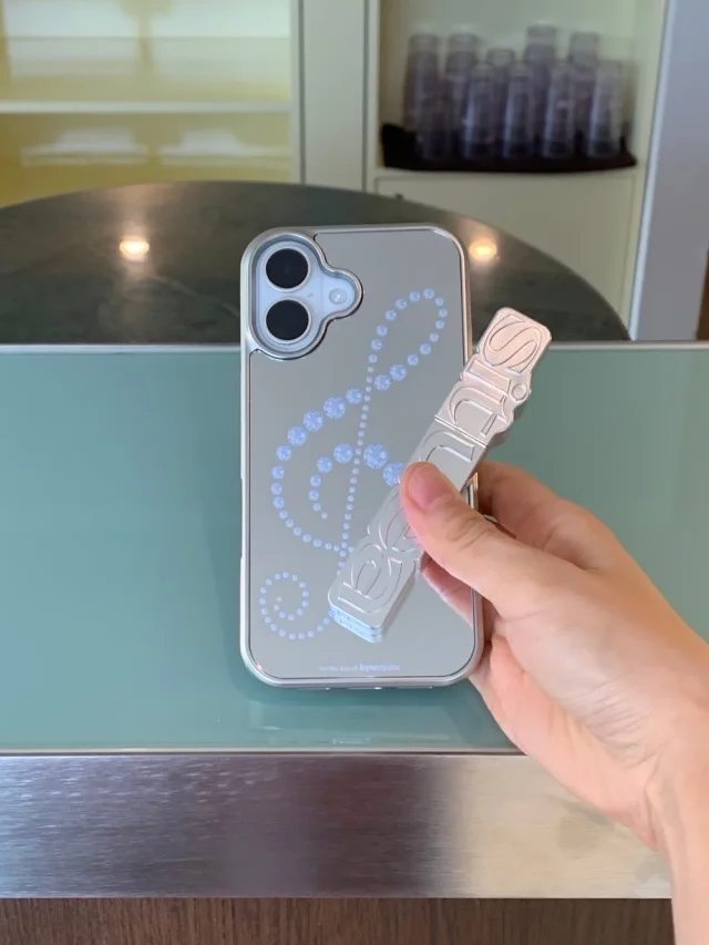 🎼treble clef (Mirror Silver Magsafe)