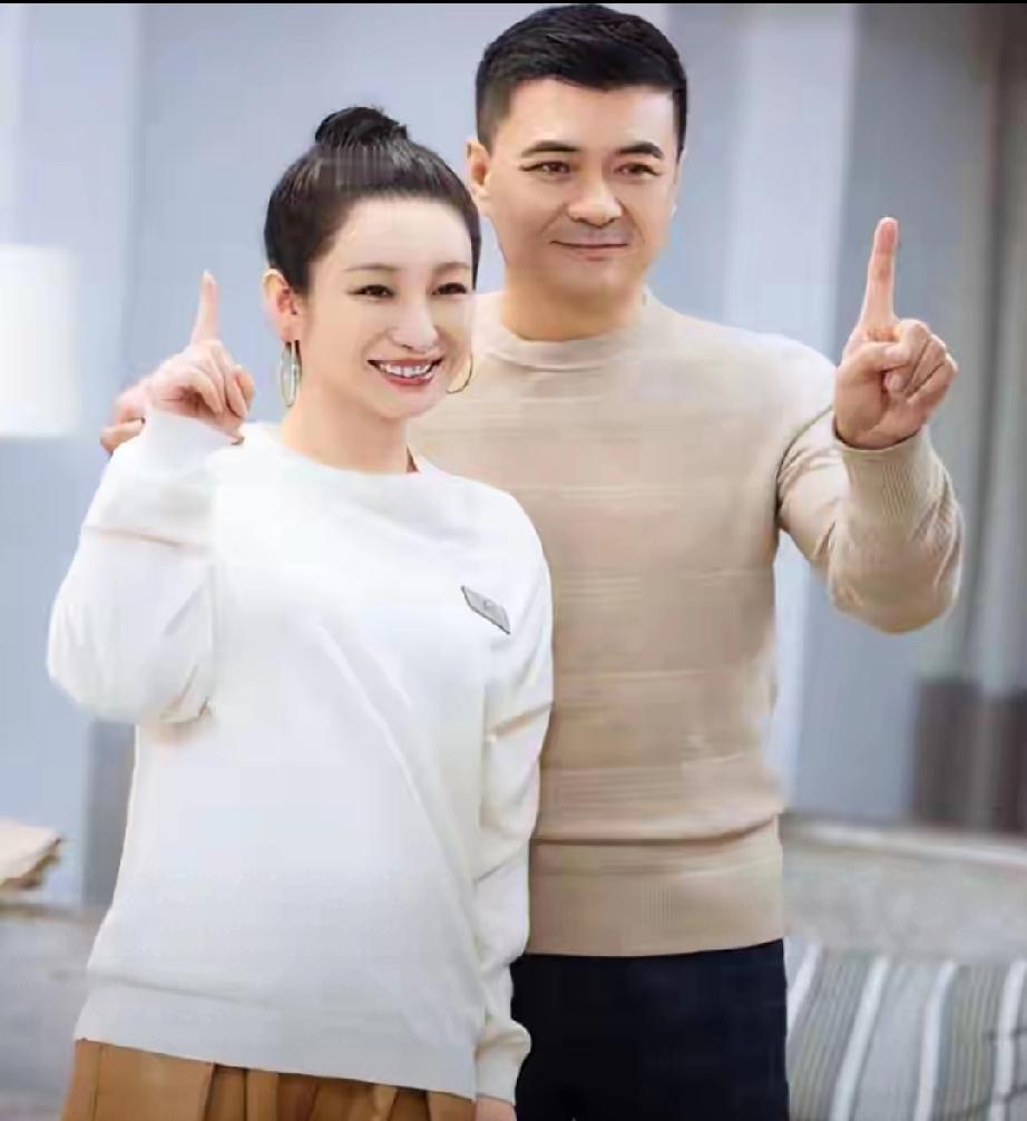 张嘉益一语道破！秦海璐的“真面目”，我们都被骗了
 
    秦海璐荧幕上泼辣强