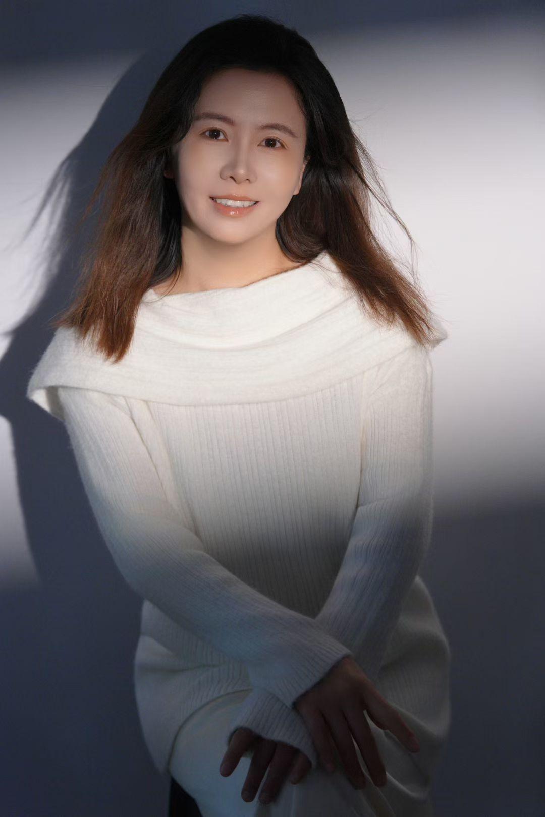 婚姻是件瓷器，需小心轻放，裂痕处，用爱修补便是艺术。