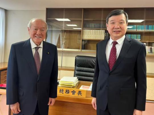 相当罕见！台湾这次居然对着日本狠狠开骂了！长崎原子弹纪念典礼上的一个座位安排，直