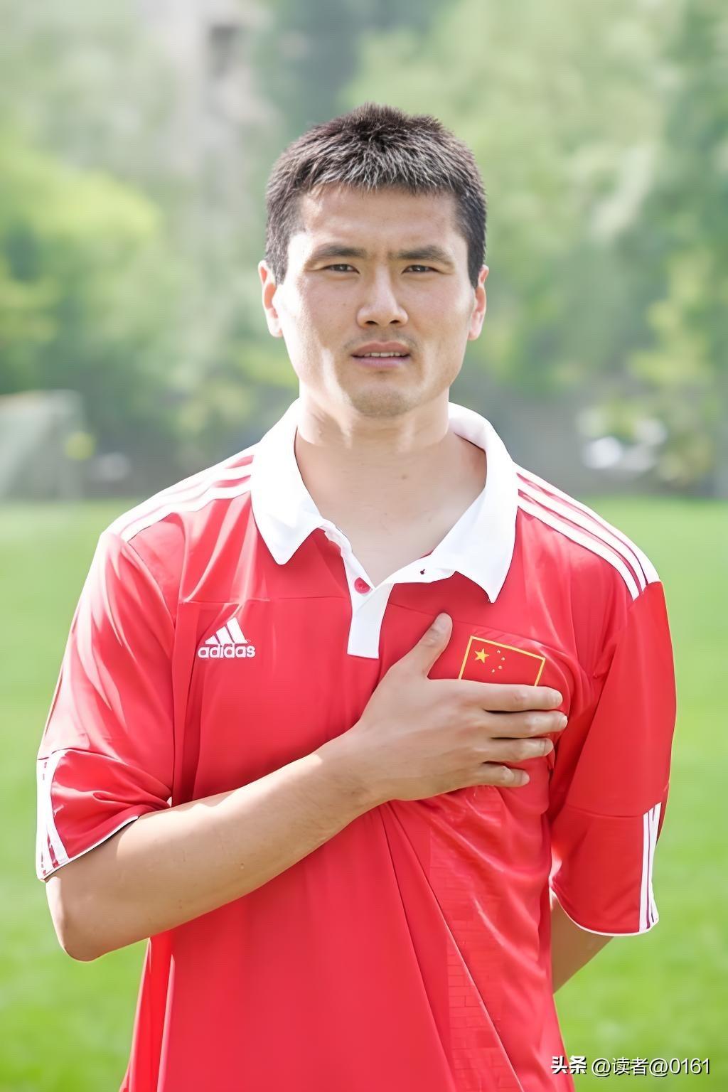 邵佳一昨天在国足帅位上的正式首秀交出了一份高分答卷，不仅赢了球，战术思路也让人眼