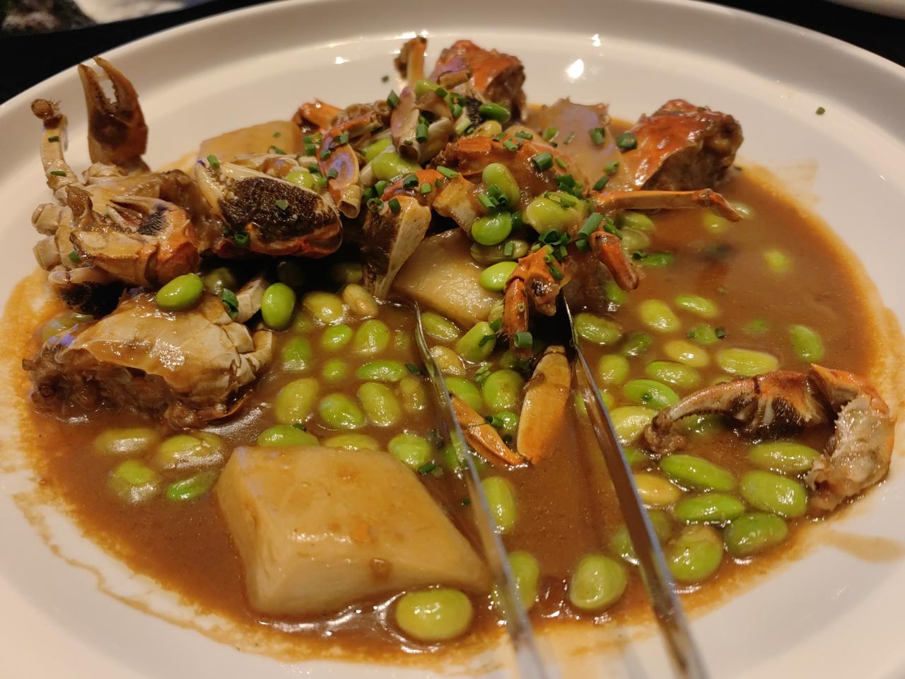 晚上在西太湖夜饮。席间大家说常州菜沪宁线最好，我有些汗颜。
今晚服务员不小心把残