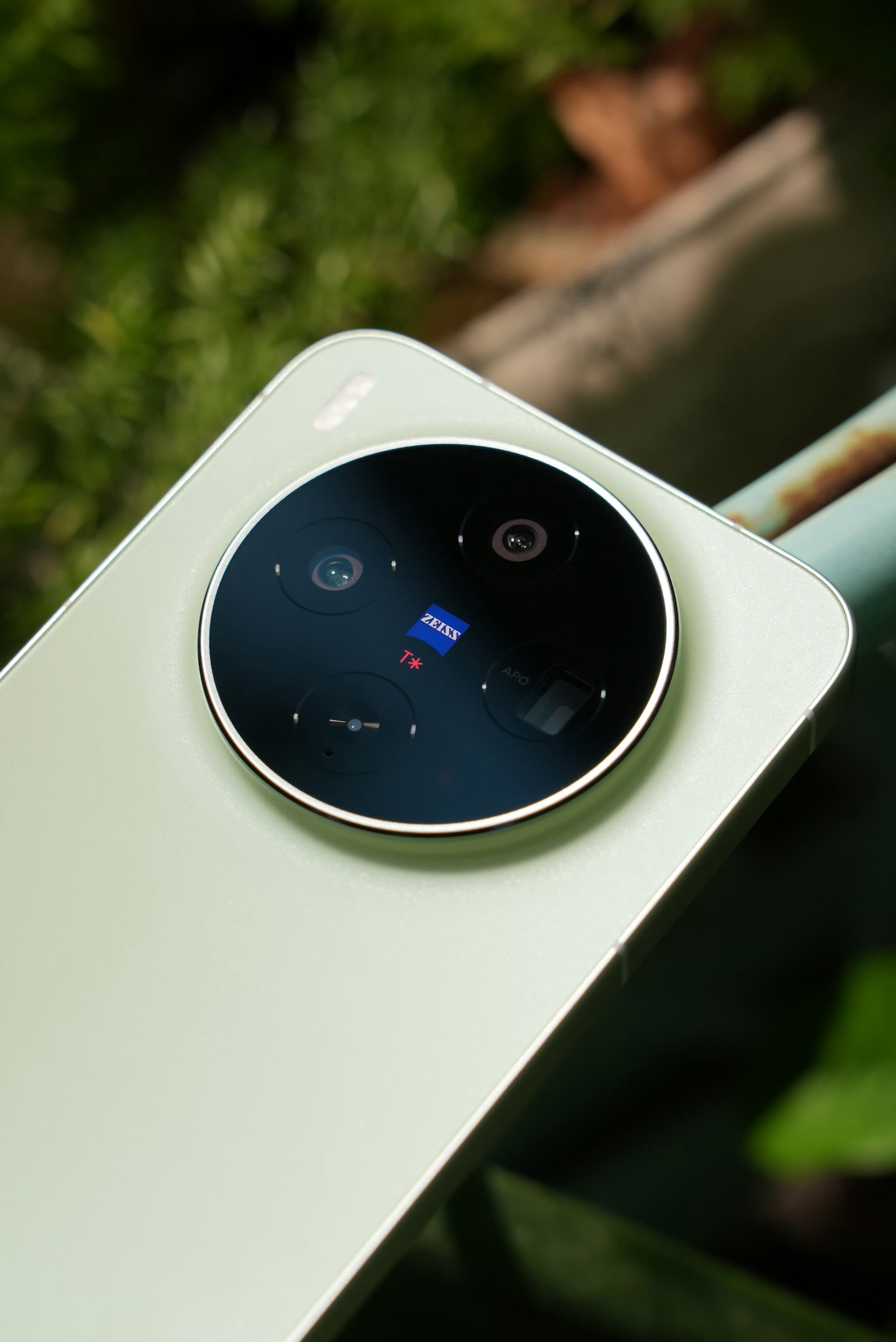 我还挺吃这种拼接设计的，大家能接受这种背板拼色吗？ 