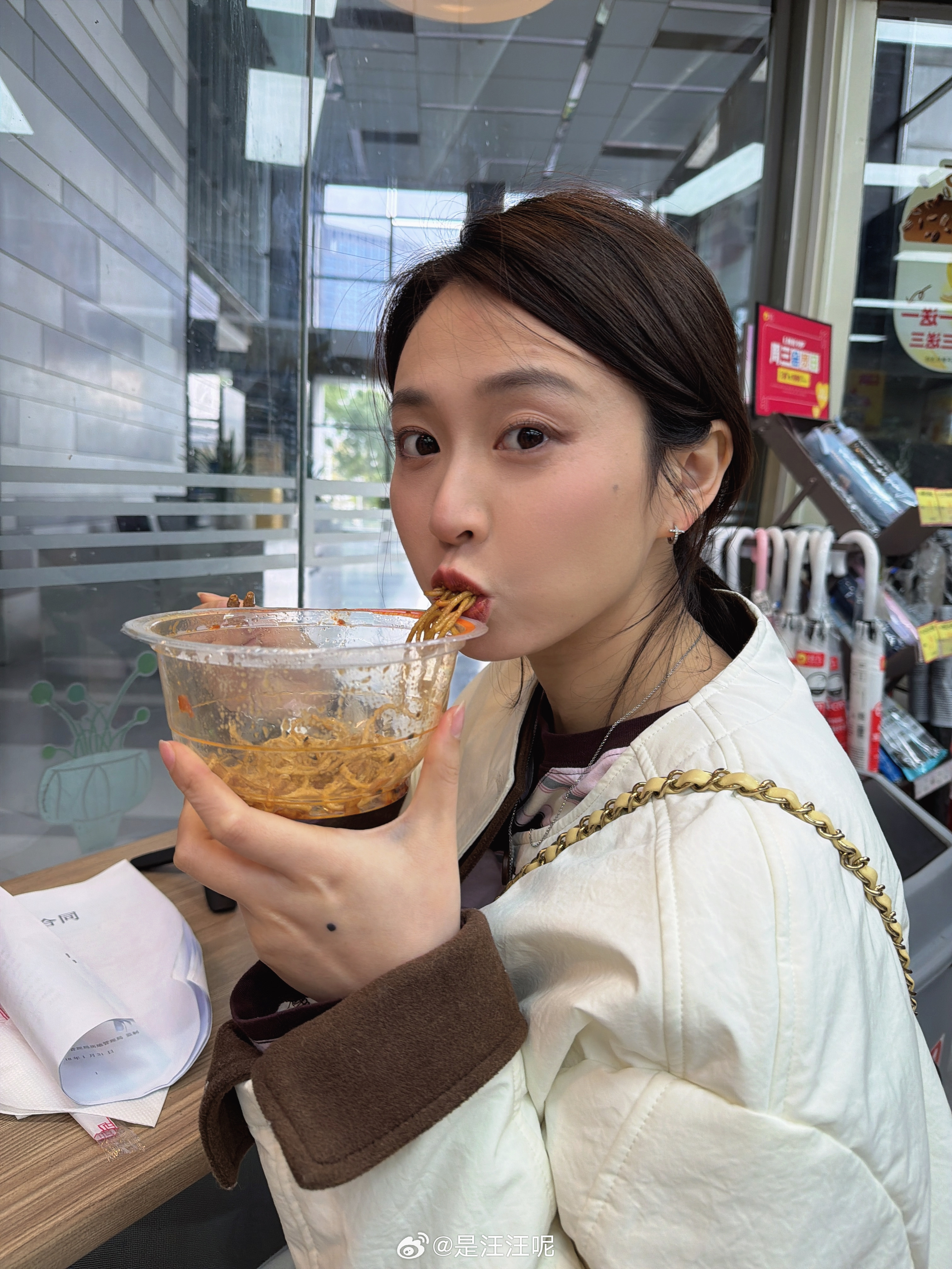 你说为啥便利店的热干面和关东煮就是工作的时候下楼吃最好吃呢？？ 合肥