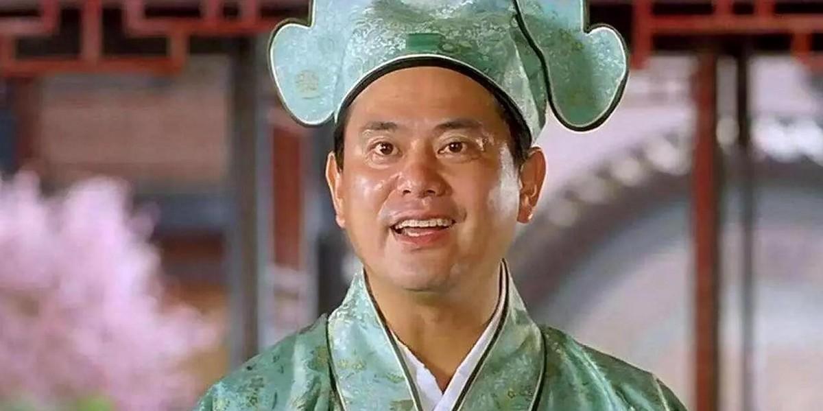 周星驰跟洪金宝彻底闹掰那年，全香港都觉得他疯了，一个后生仔敢把圈内泰斗的武术设计