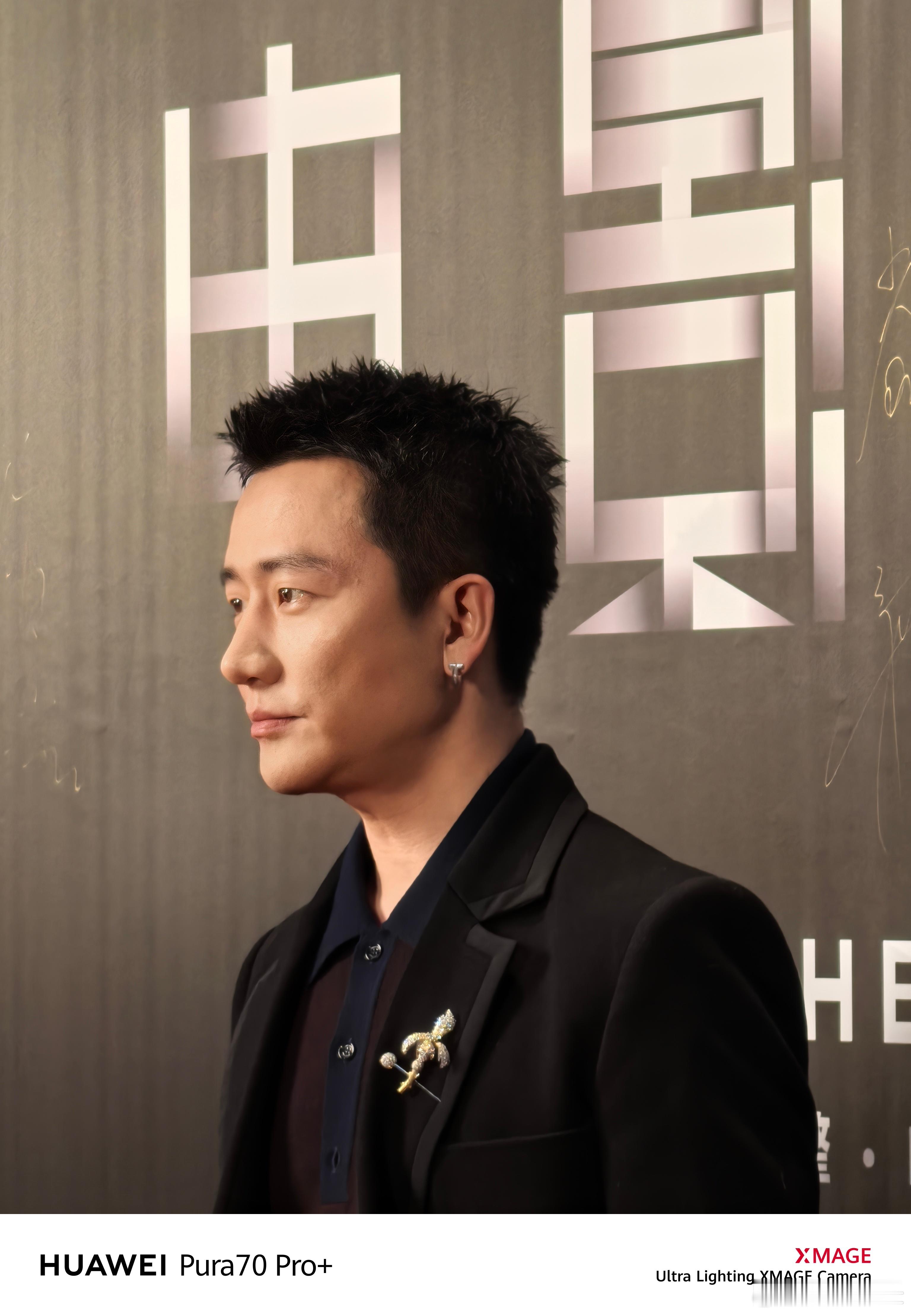 #黄轩二搭杨幂想演对手# 黄轩杨幂翻译官组合，两位都颜值担当手机生图也是很顶，我