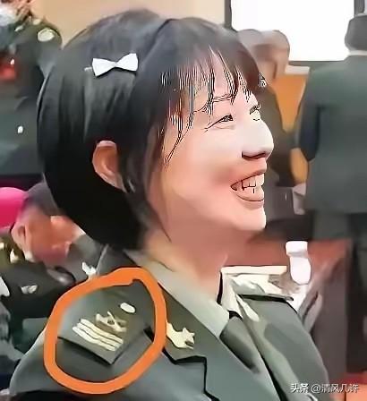 全军军衔最高的女兵之一，她叫孙利，是西藏军区总医院的妇产科护师、大家可别小看这个