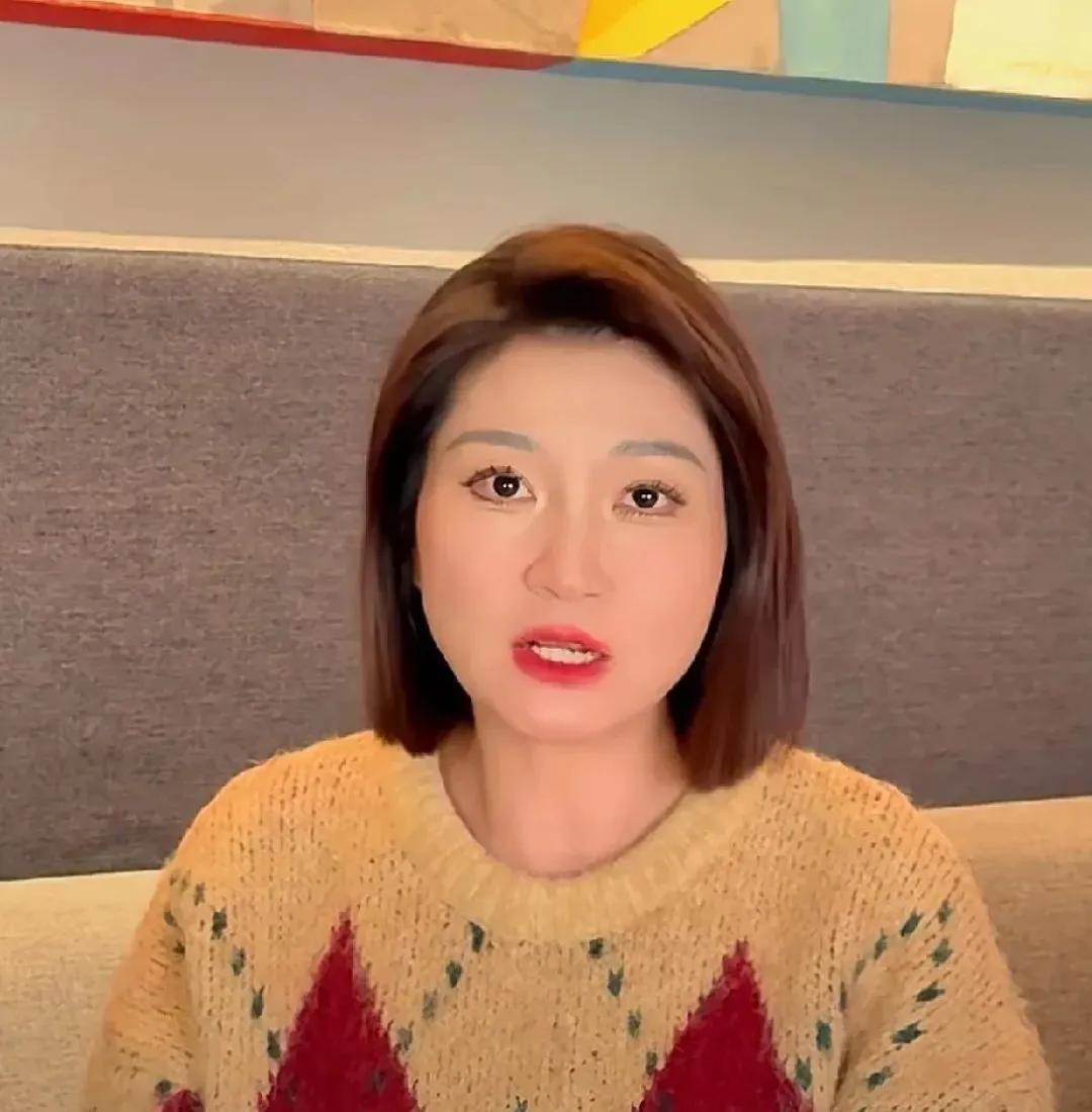 6年前，王暖暖被丈夫推下悬崖，生死边缘挣扎的她，凭借顽强意志逃过一劫。此后，她以