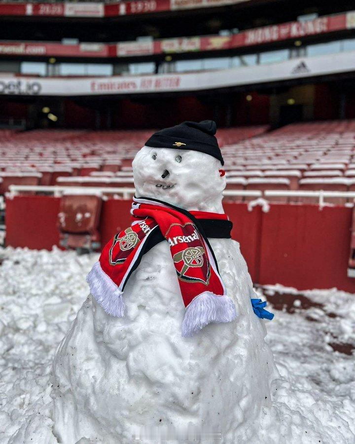 TNT体育：阿森纳已经五次在圣诞节前登上英超榜首 埃弗顿0比1阿森纳 阿森纳著名