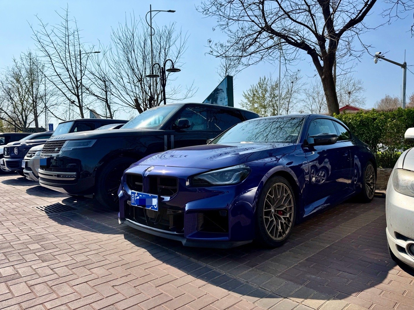 刚回北京，宝马的美腻小姐姐送来一台小车车，问我需不需要试驾一周。我应该如何回复？